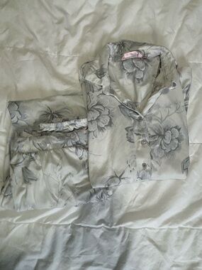 La Vie en Rose pajamas set